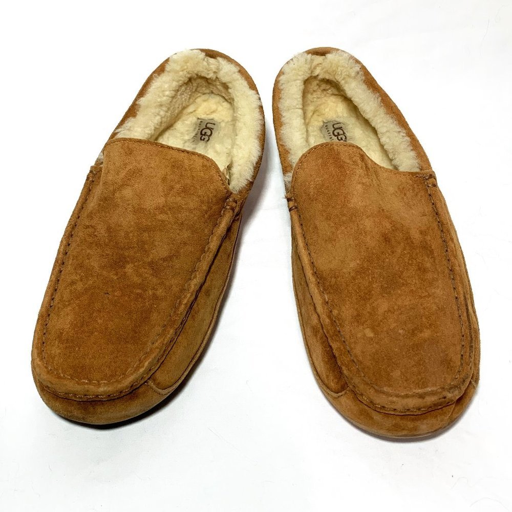 UGG Men Slippers Size 12 !